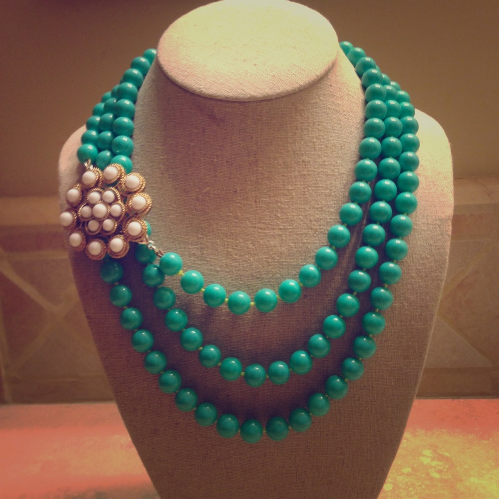 COPY - Stella and Dot Torquoise beads with brooch